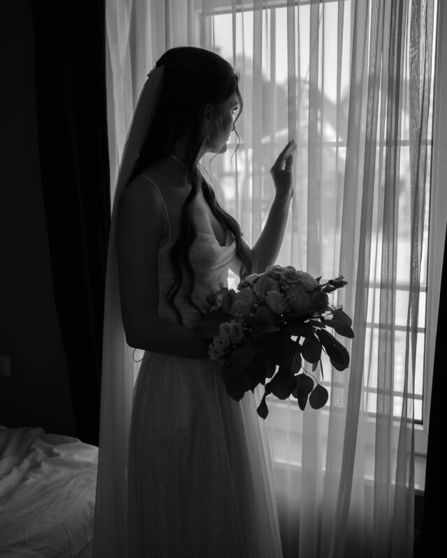 The real excitement of your wedding day captured by us :)⁣
⁣⁣⁣⁣⁣⁣
#realwedding #trueweddingstory #realweddingmoments #realweddingphotography #fujifilm #fujifilmxh2 #hochzeitsbilder #hochzeitskleid #hochzeitskleider #brautpaar #brautpaarshooting #hochzeitslocation #hochzeitstag #hochzeitsmomente #kirchlichetrauung #weddingpictures #blackandwhitephotography #reutlingen #hochzeitsfotografreutlingen #hochzeitsfotografstuttgart #hochzeitsfotografsigmaringen #hochzeitsfotografkarlsruhe #hochzeitsfotograftuebingen #fujifilmwedding #hochzeitsfotografen